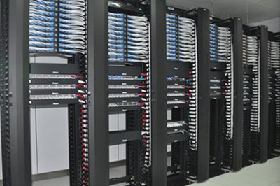 機(jī)房(fáng)機(jī)櫃整理(lǐ)